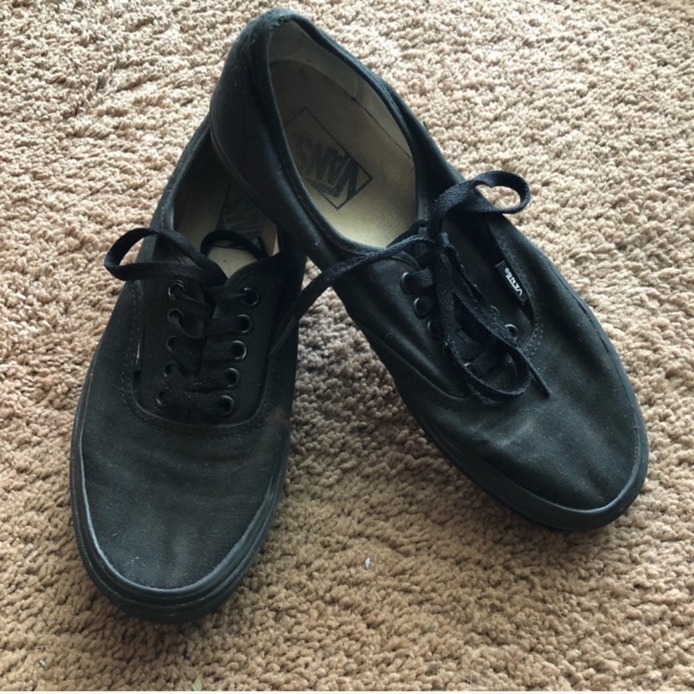 Black vans - Picture 2 of 2